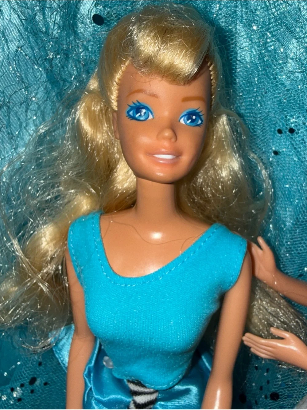 2 Barbie Vinatge dolls in Vinatge outfits
